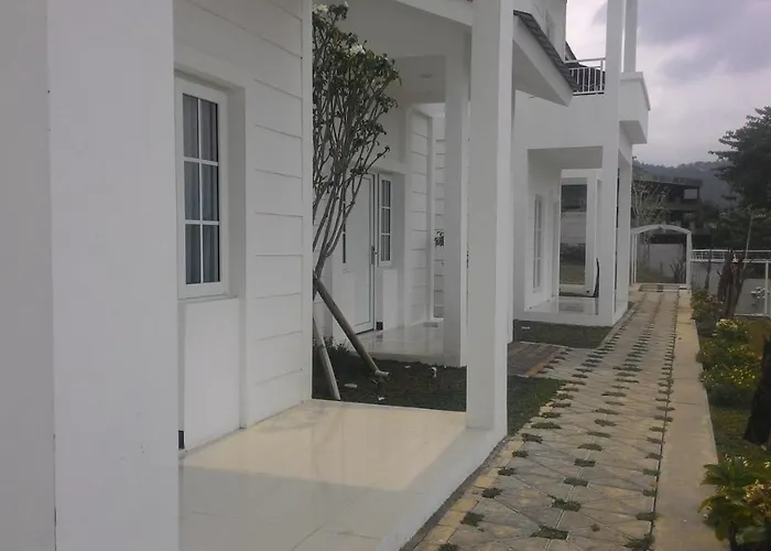 B&B only: Amaranta Guest House